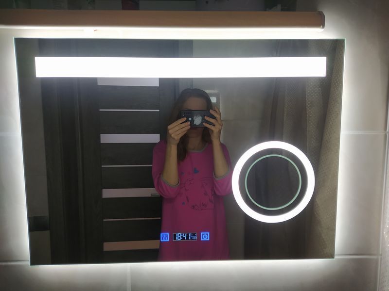 Дзеркало DELIA з LED-підсвіткою + сенсорне керування + підігрів + годинник + лінза + температура + дата 2318 фото